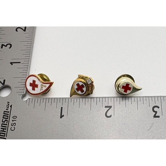Vintage American Red Cross Blood Donor Pins Lot Of 5 Gold Tone 2 3 6 Gallon - Picture 3 of 8